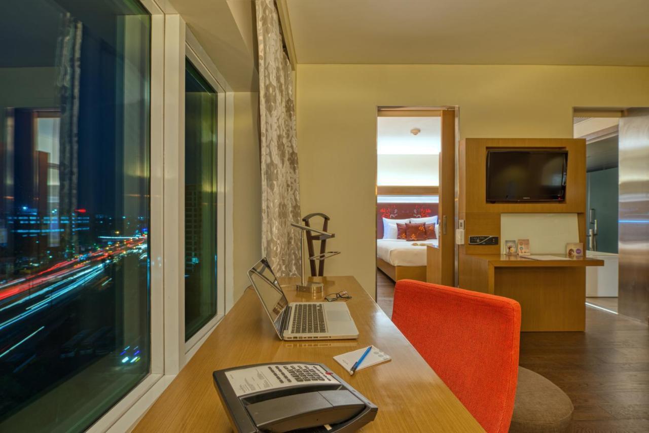 Novotel Bengaluru Outer Ring Road Екстериор снимка