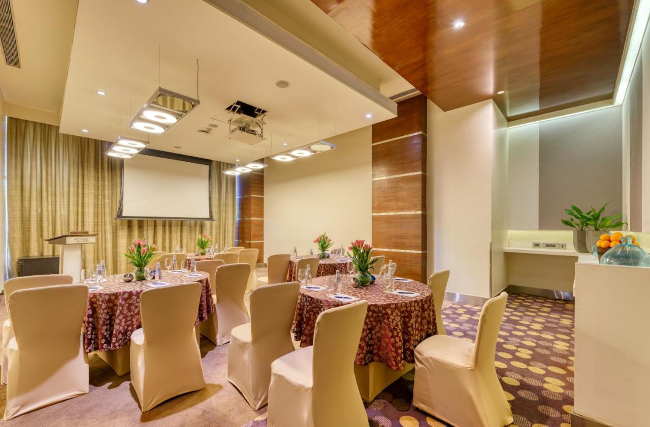 Novotel Bengaluru Outer Ring Road Екстериор снимка