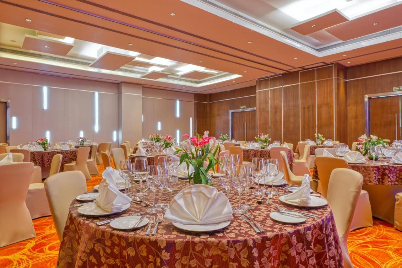 Novotel Bengaluru Outer Ring Road Екстериор снимка
