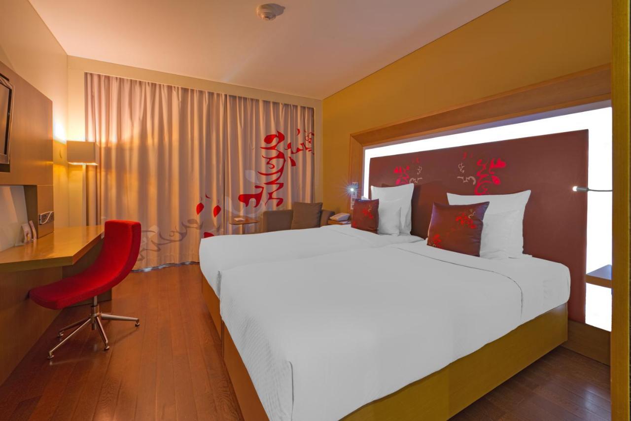 Novotel Bengaluru Outer Ring Road Екстериор снимка