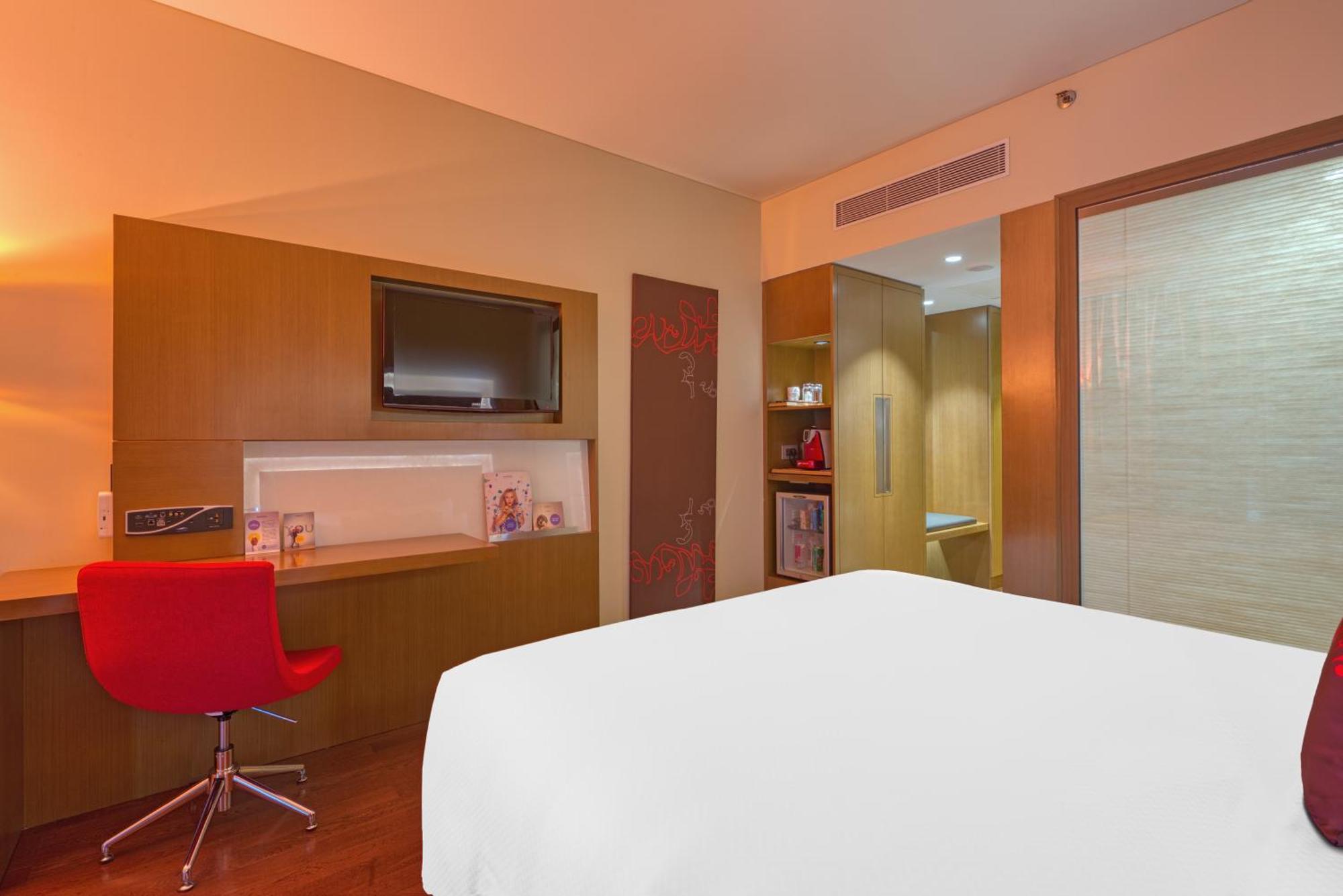 Novotel Bengaluru Outer Ring Road Екстериор снимка