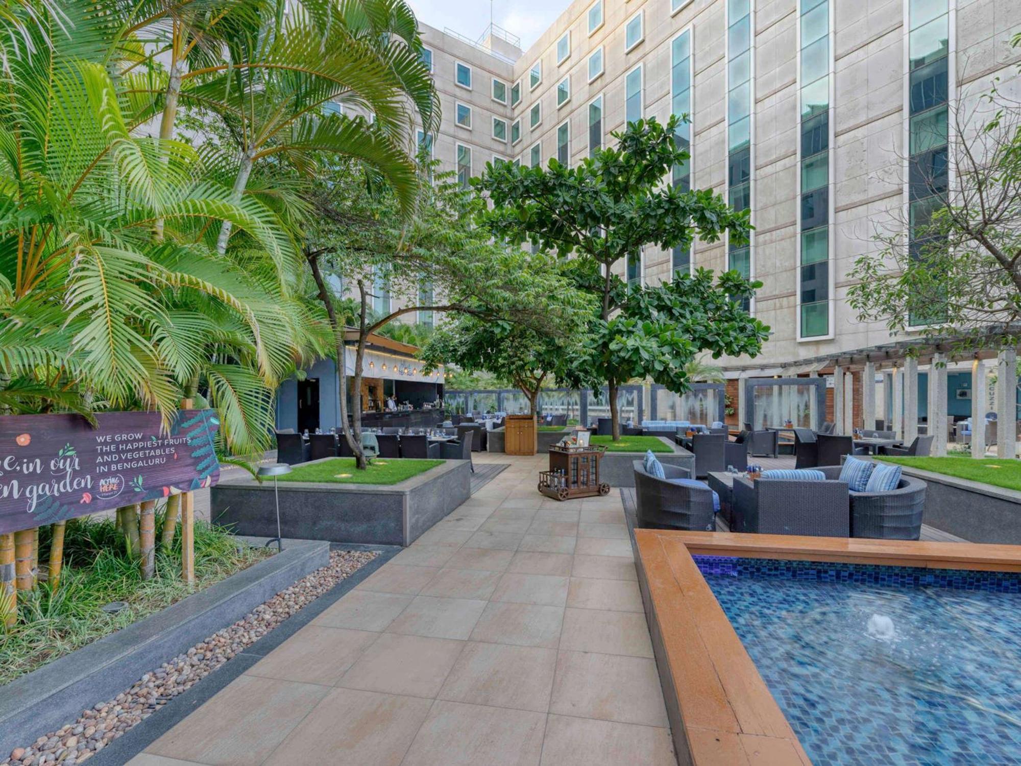 Novotel Bengaluru Outer Ring Road Екстериор снимка